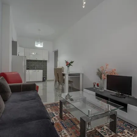 Apartman Kosmos Service Center 3 With Additional Cost Parking